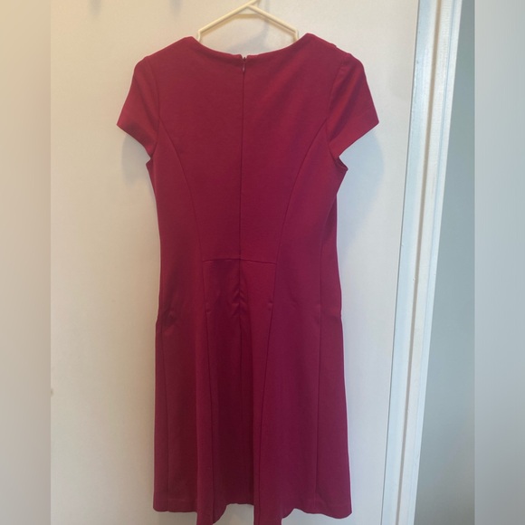 Boden Cap-Sleeved Dress - Picture 4 of 5